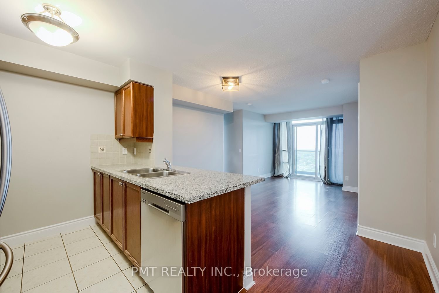 15 Greenview Ave, unit 2607 for rent - image #2