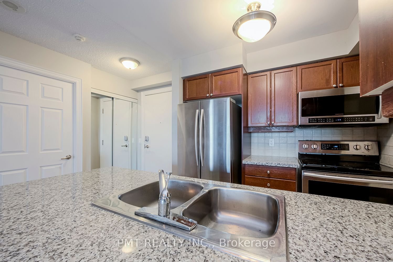 15 Greenview Ave, unit 2607 for rent - image #6