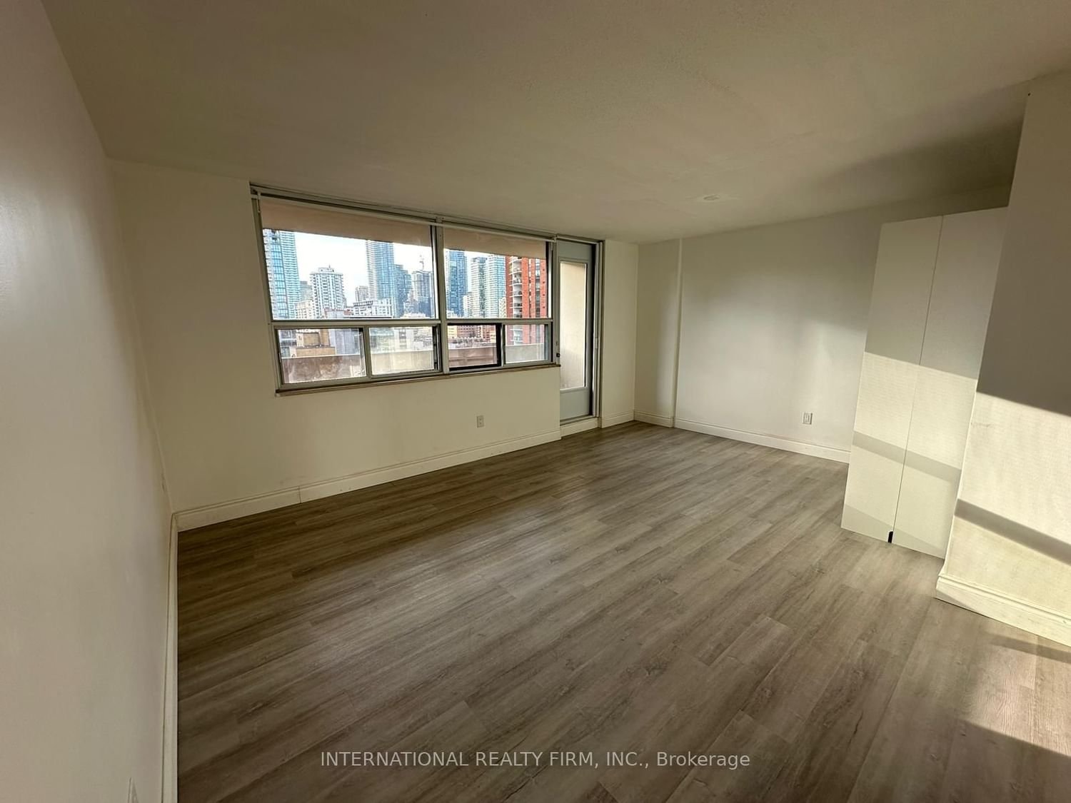 40 Homewood Ave, unit 1401 for sale - image #6
