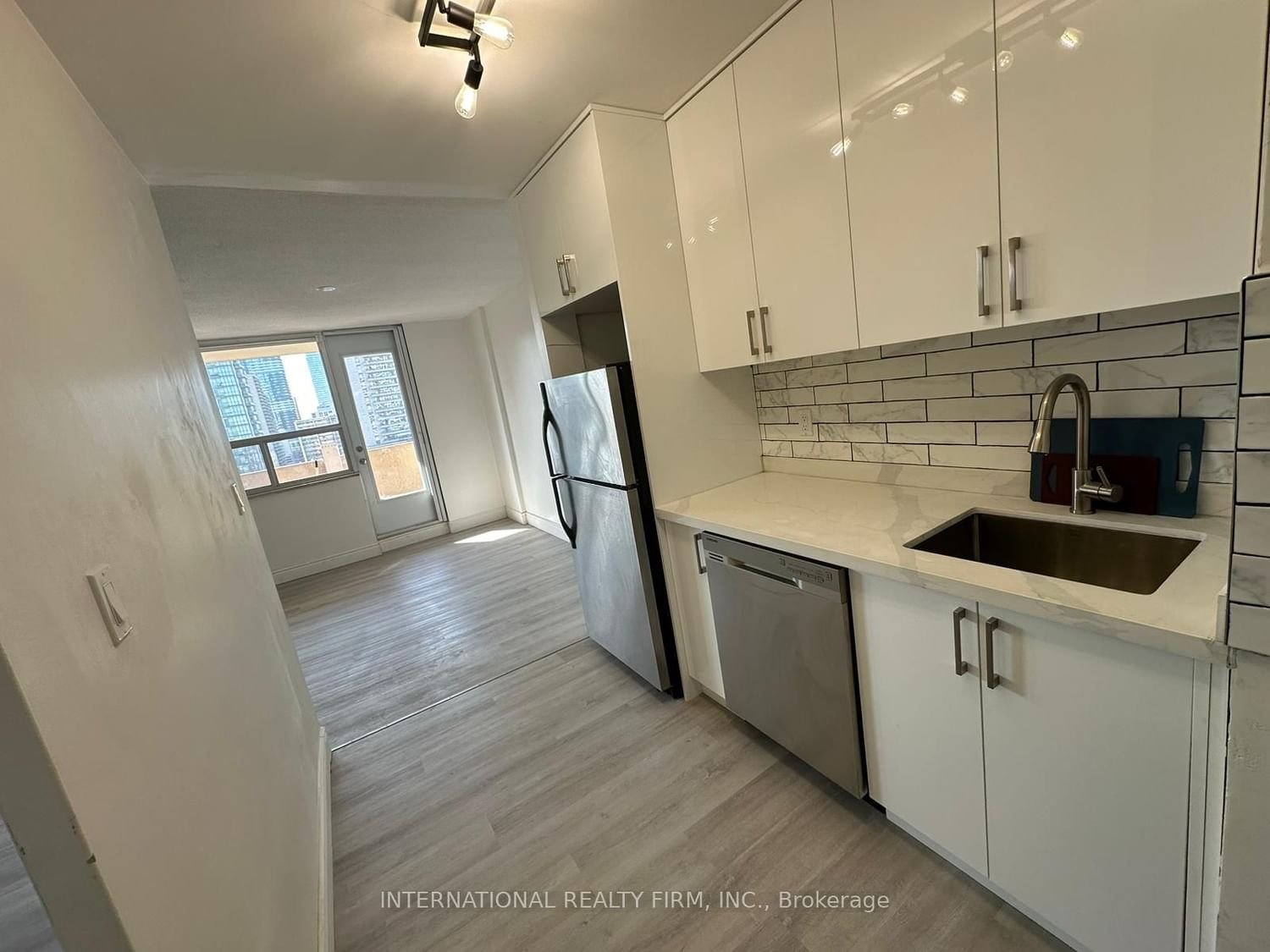 40 Homewood Ave, unit 1401 for sale - image #8