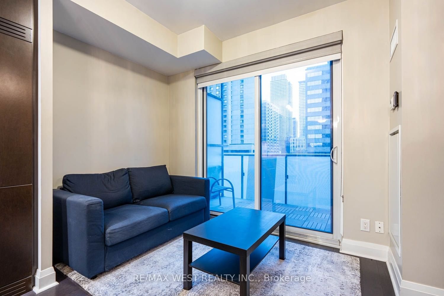 65 St. Mary St, unit 411 for rent - image #10