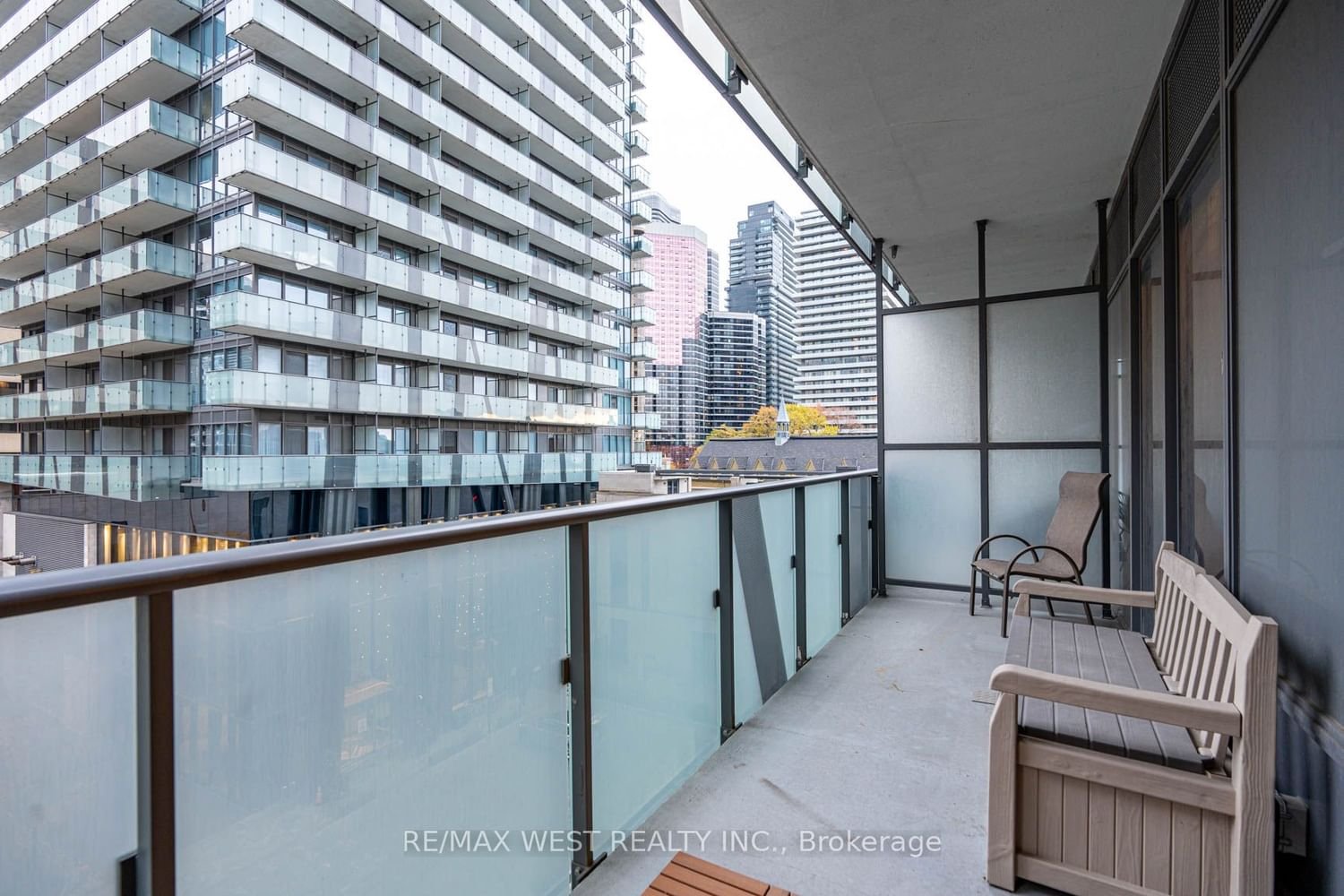 65 St. Mary St, unit 411 for rent - image #17