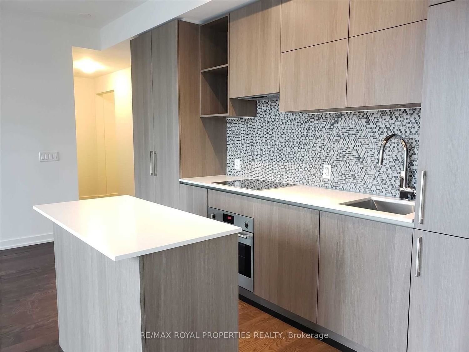 1 Yorkville Ave, unit 1102 for rent - image #3