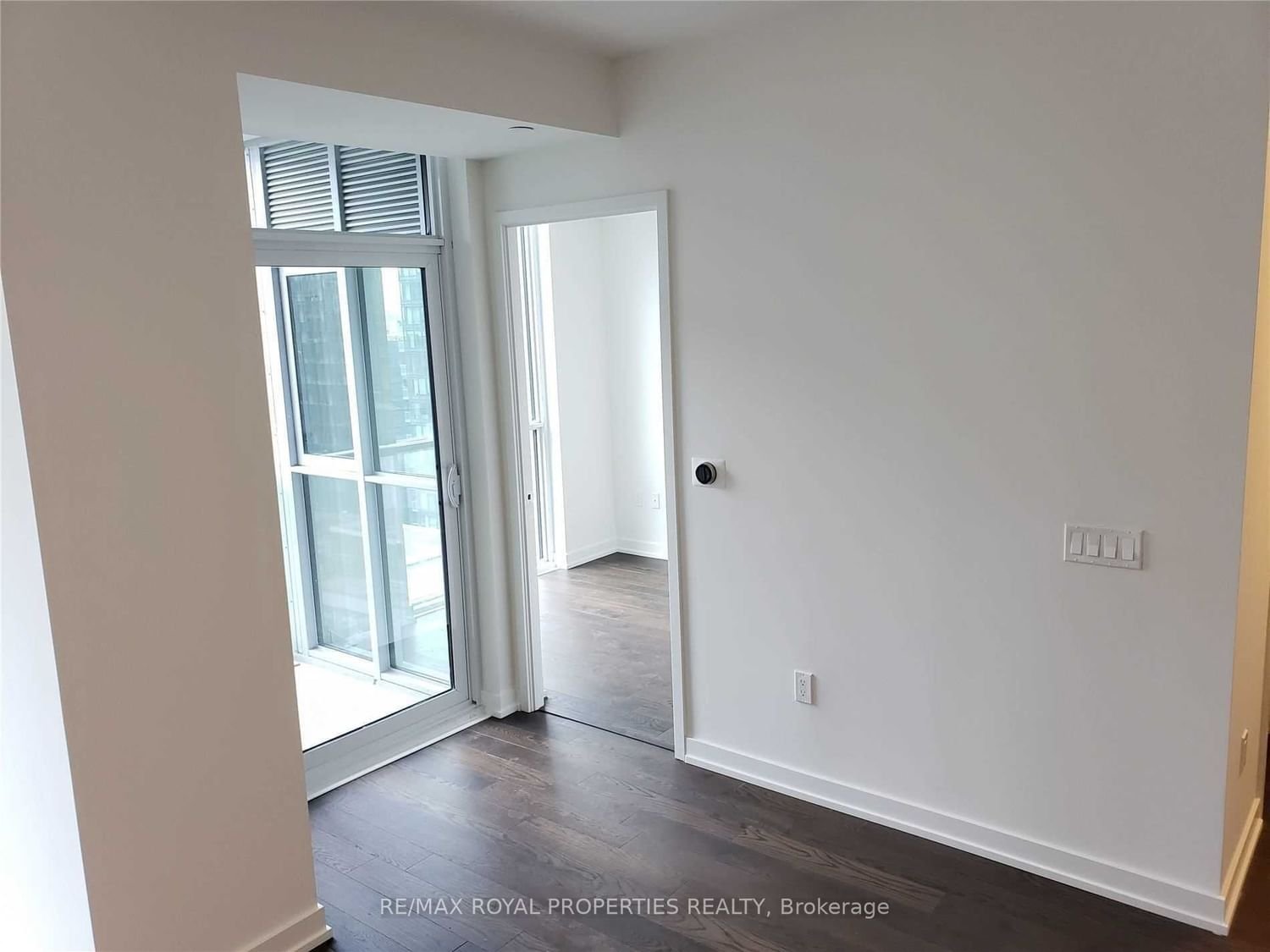 1 Yorkville Ave, unit 1102 for rent - image #6