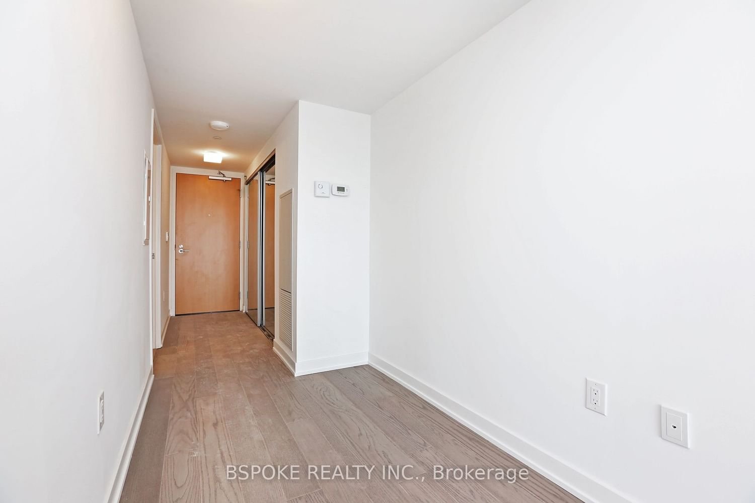11 Wellesley St W, unit 3210 for rent - image #5