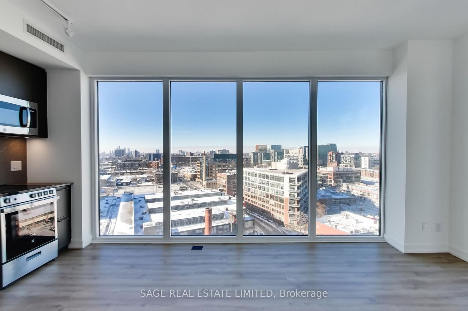 135 East Liberty St, unit 1205 for rent - image #5