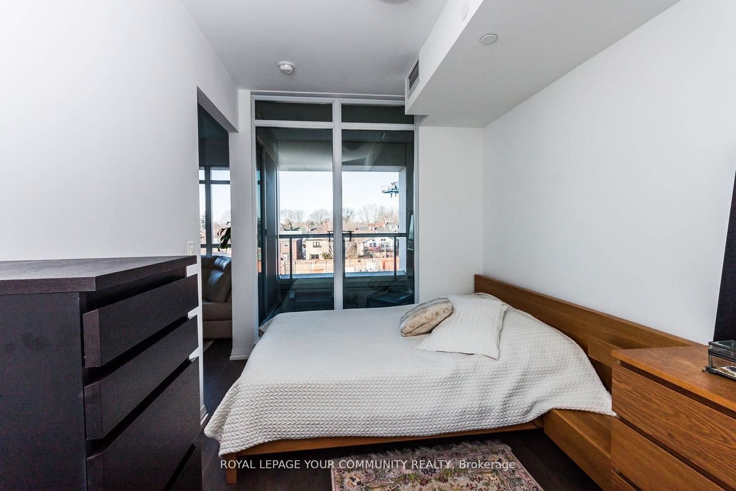 835 St. Clair Ave W, unit 403 for rent - image #13