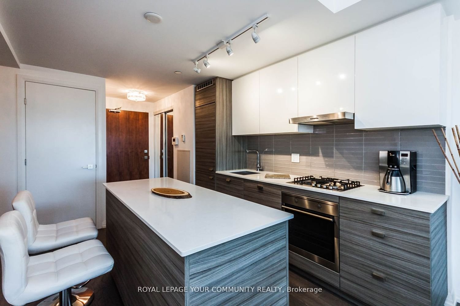 835 St. Clair Ave W, unit 403 for rent - image #8
