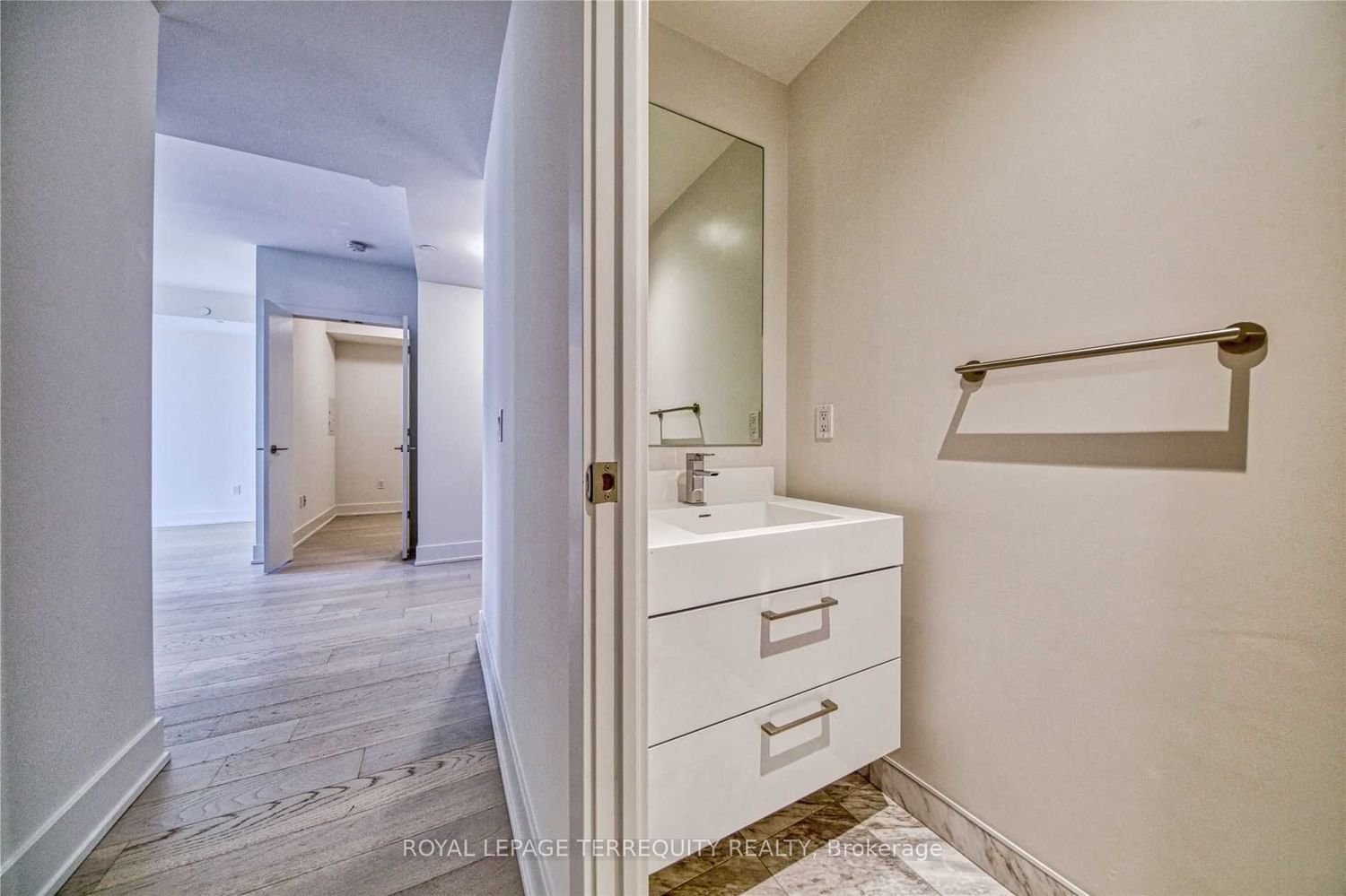 1 Yorkville Ave, unit 3501 for sale - image #12