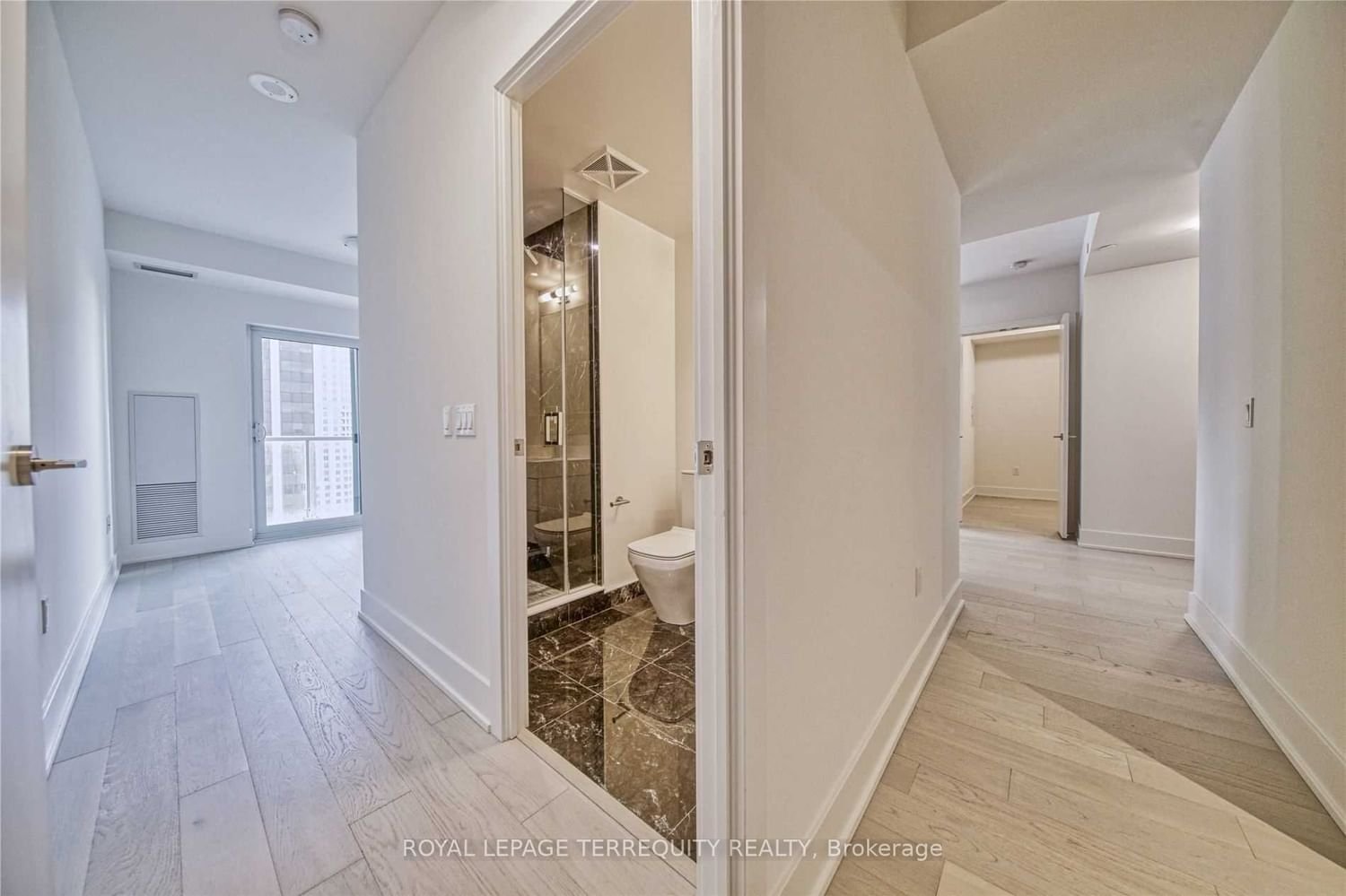1 Yorkville Ave, unit 3501 for sale - image #15