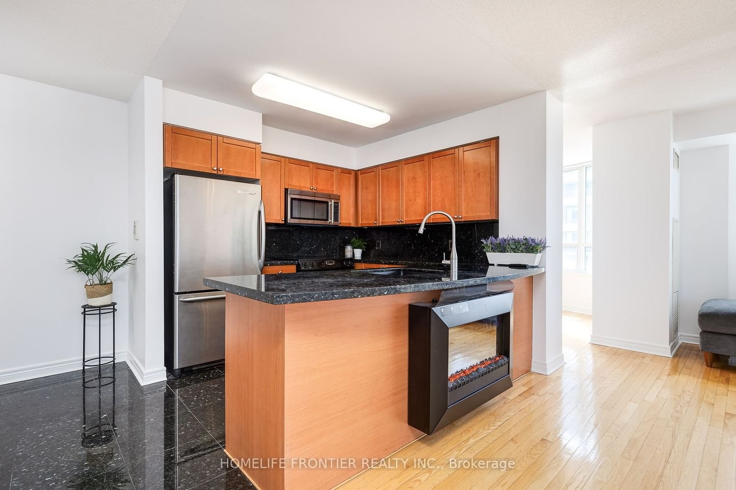 23 Hollywood Ave, unit 3610 for sale - image #5