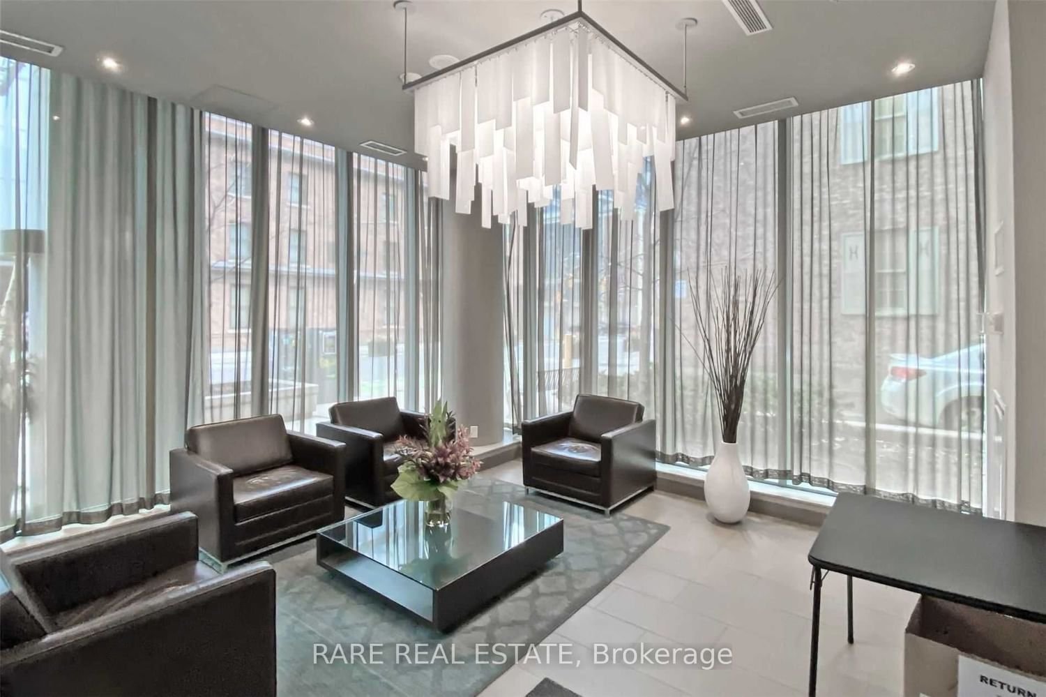 126 Simcoe St, unit 2702 for rent - image #6