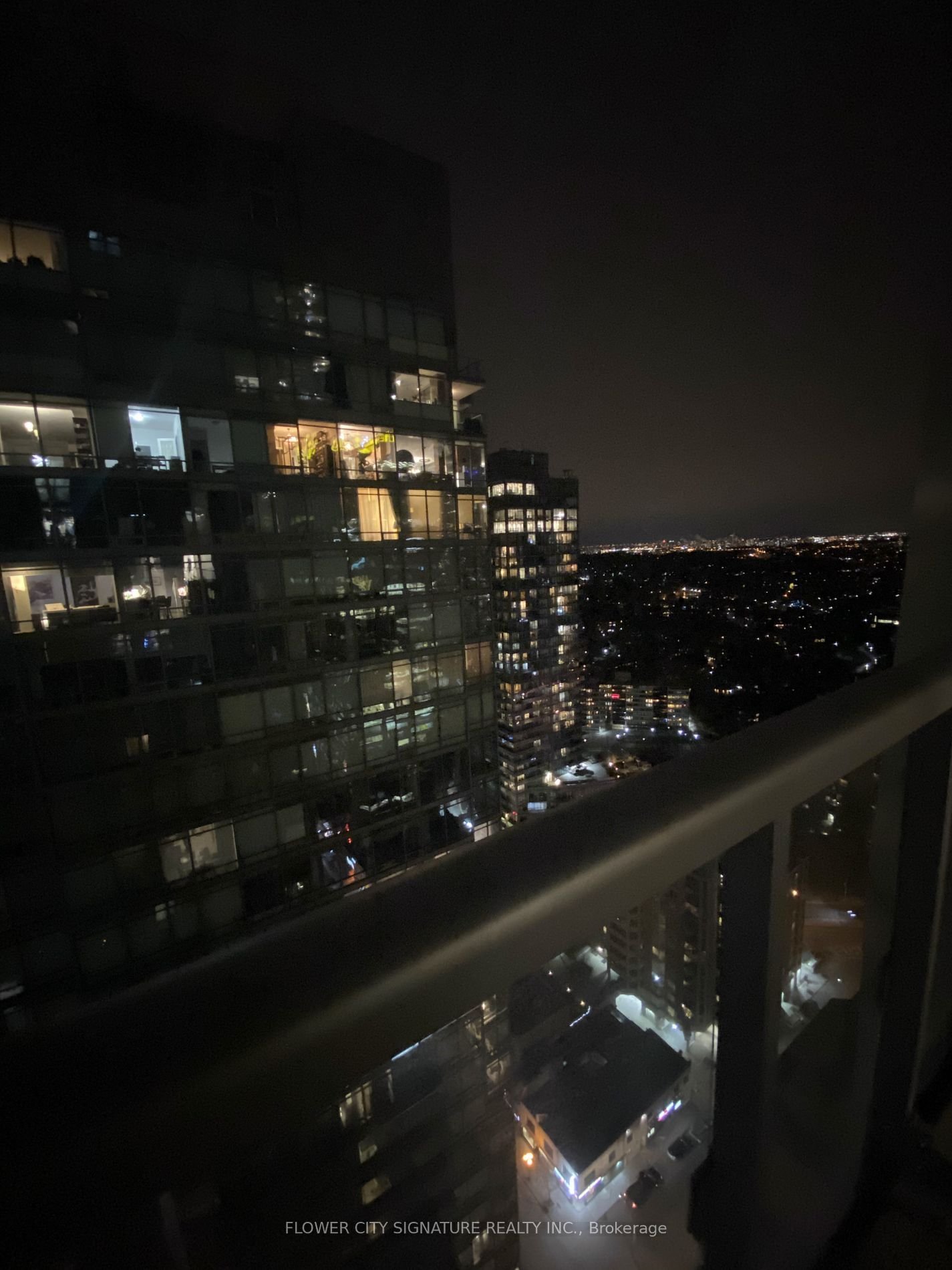 1 Yorkville Ave, unit 3007 for rent - image #11