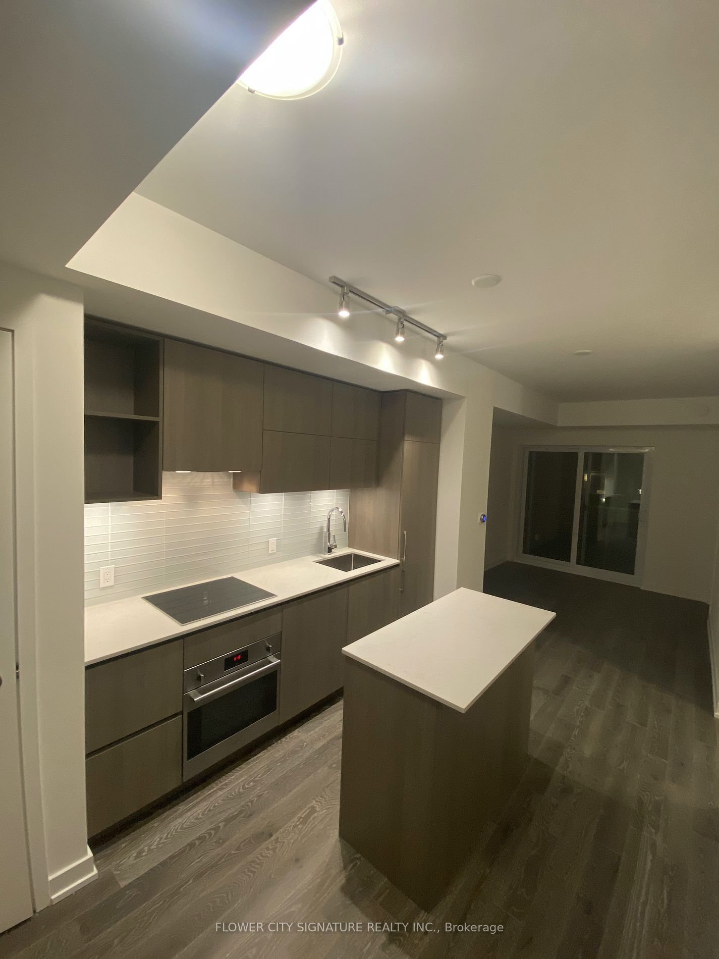 1 Yorkville Ave, unit 3007 for rent - image #2