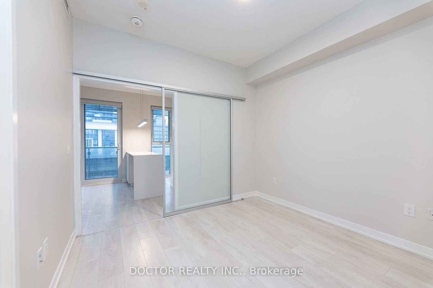 15 Lower Jarvis St, unit 507 for rent - image #14