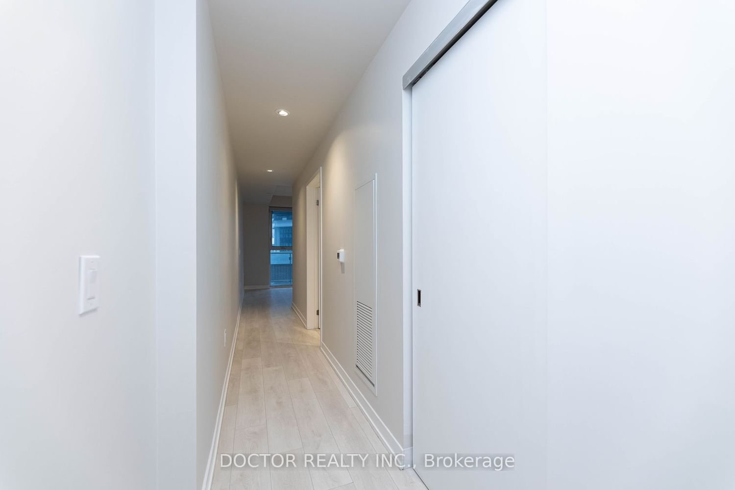 15 Lower Jarvis St, unit 507 for rent - image #3