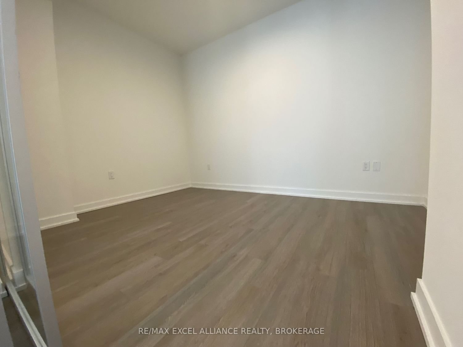 357 King St W, unit 2909 for rent - image #8