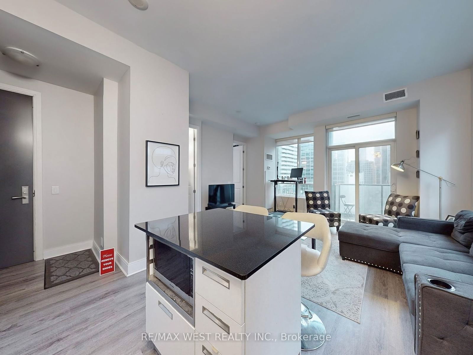 21 Balmuto St, unit 1202 for sale - image #16