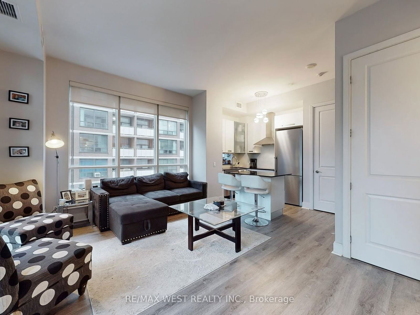 21 Balmuto St, unit 1202 for sale - image #8