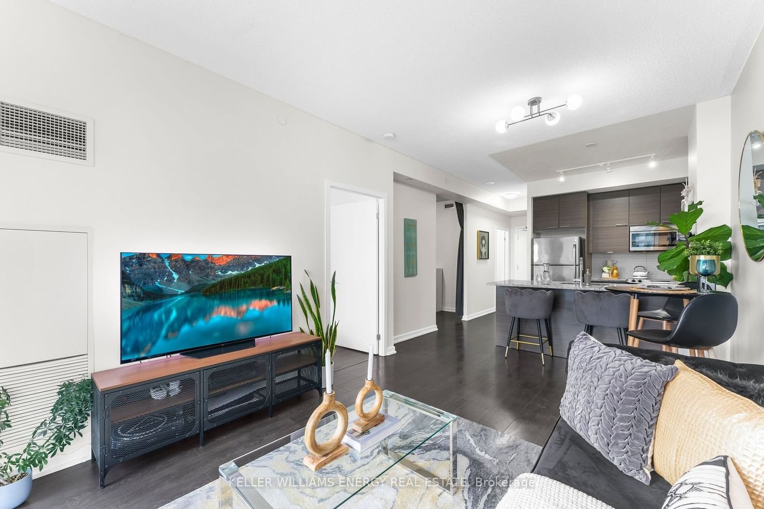 66 Forest Manor Rd, unit 511 for sale - image #5