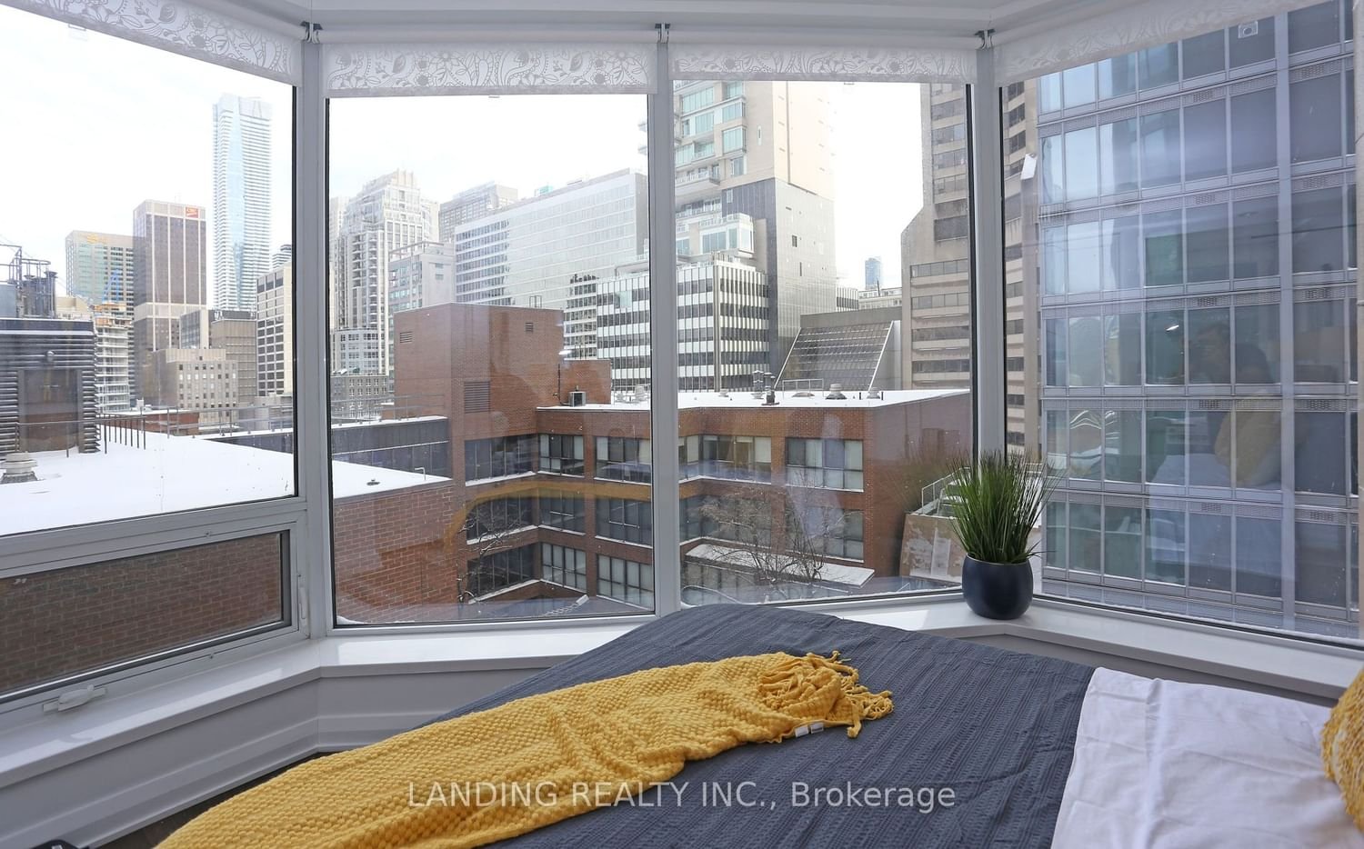 155 Yorkville Ave, unit 707 for sale - image #9