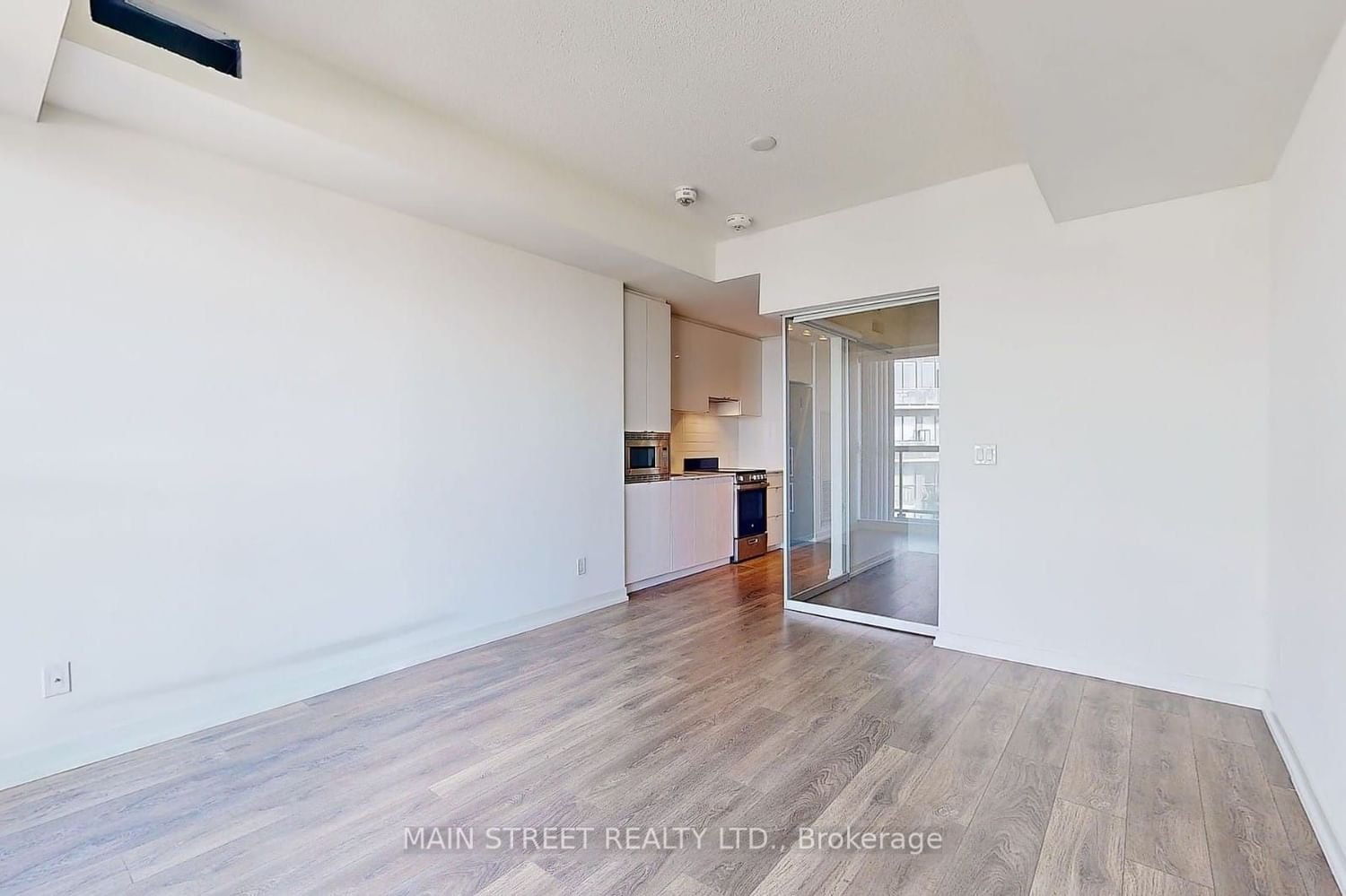 49 East Liberty St, unit 2306 for rent - image #7