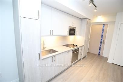 77 Mutual St, unit 1701 for rent - image #11