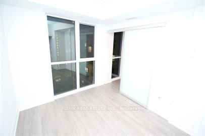 77 Mutual St, unit 1701 for rent - image #3