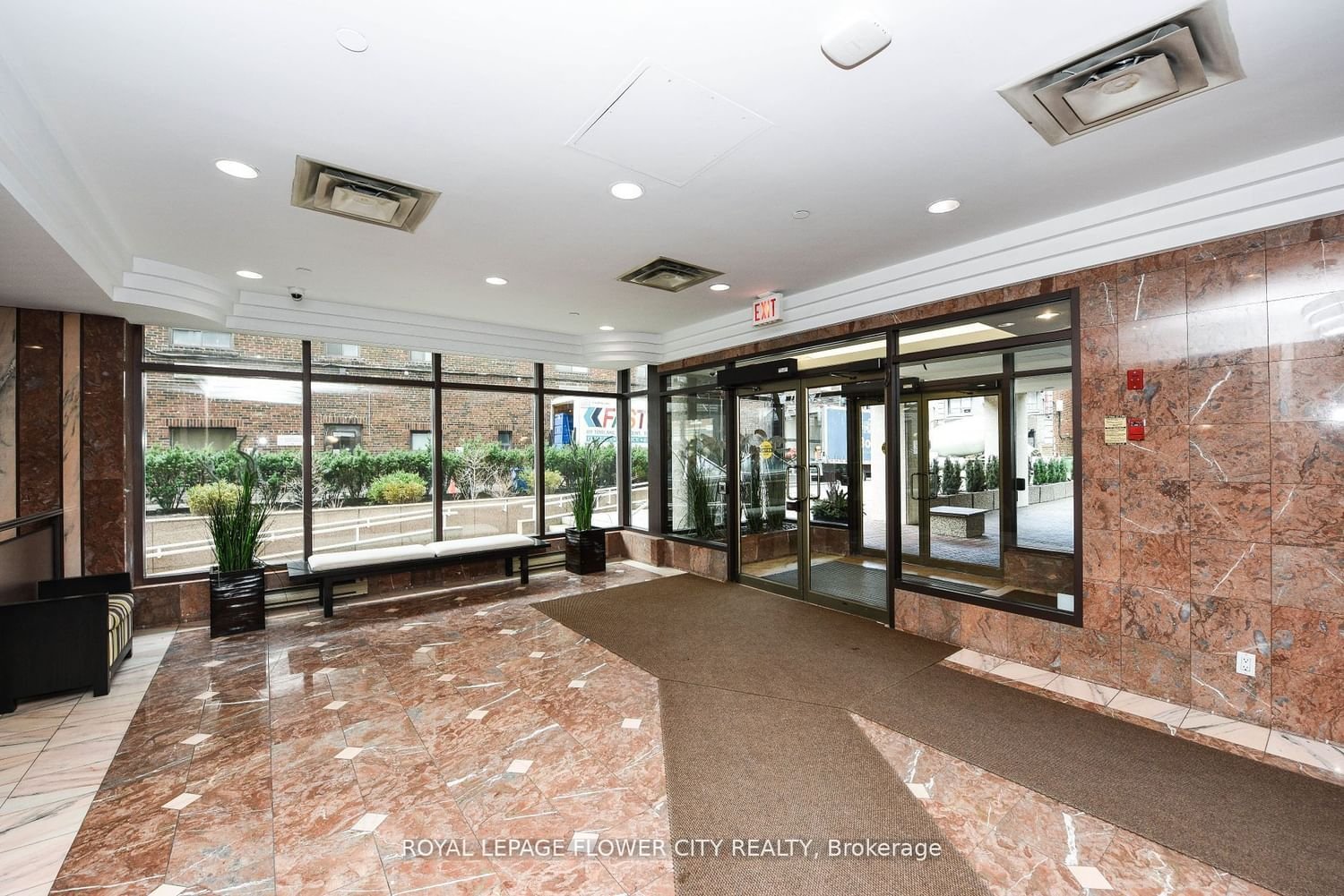 7 Broadway Ave, unit 604 for sale - image #18