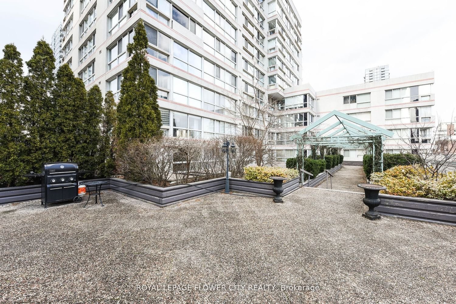 7 Broadway Ave, unit 604 for sale - image #4