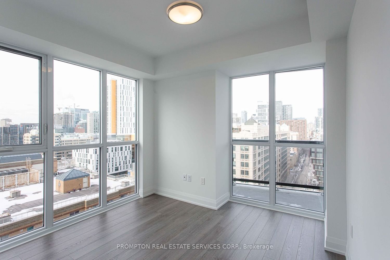 77 Mutual St, unit 1808 for rent - image #6