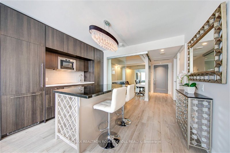 155 Yorkville Ave, unit 2818 for sale - image #1