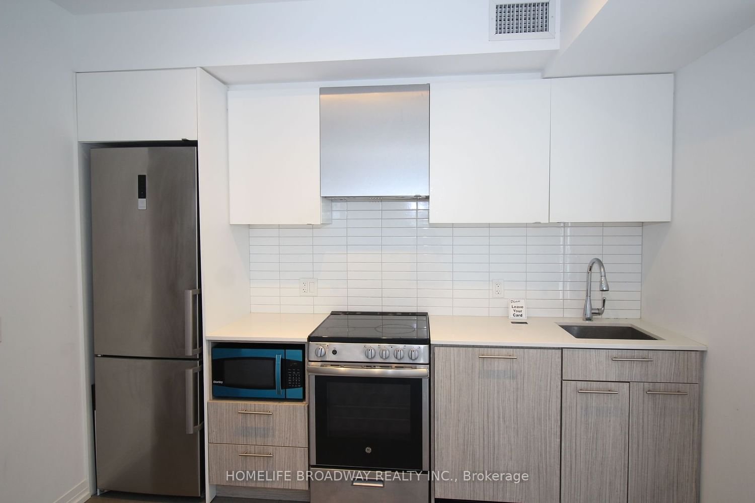 251 Jarvis St, unit 738 for rent - image #5