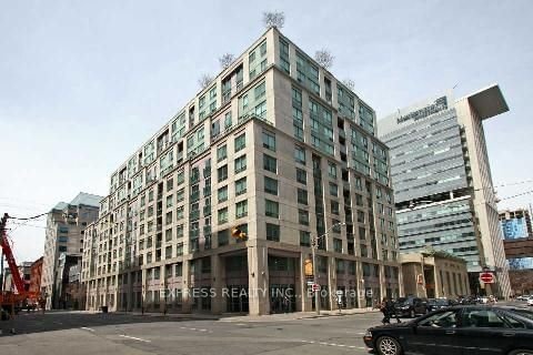 168 Simcoe St, unit 1001 for rent - image #1