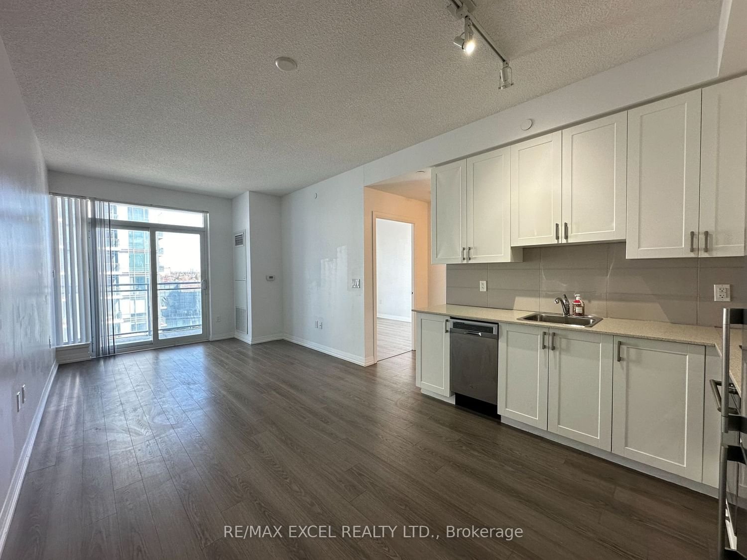 55 Ann O'reilly Rd, unit 1002 for rent - image #1