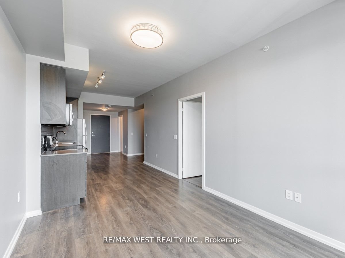 3237 Bayview Ave, unit 305 for rent - image #16