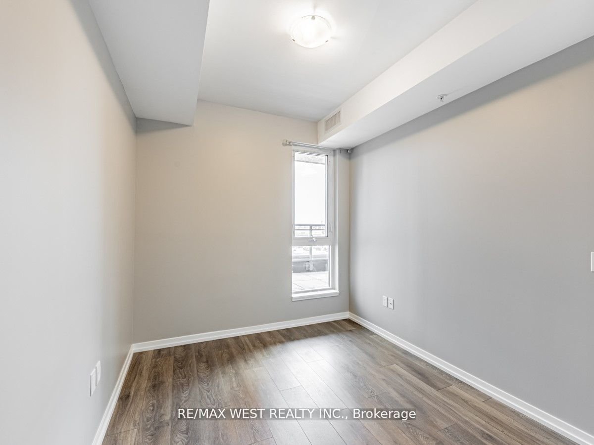 3237 Bayview Ave, unit 305 for rent - image #18