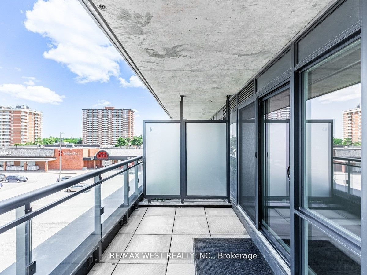 3237 Bayview Ave, unit 305 for rent - image #26