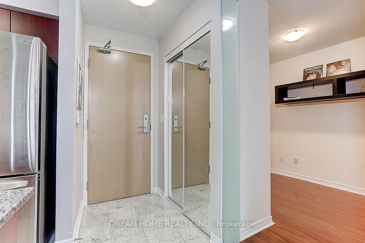 503 Beecroft Rd, unit 806 for sale - image #21