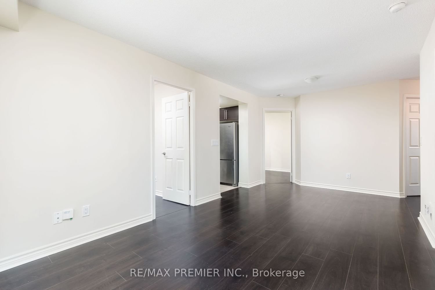 25 Lower Simcoe St, unit 718 for rent - image #9
