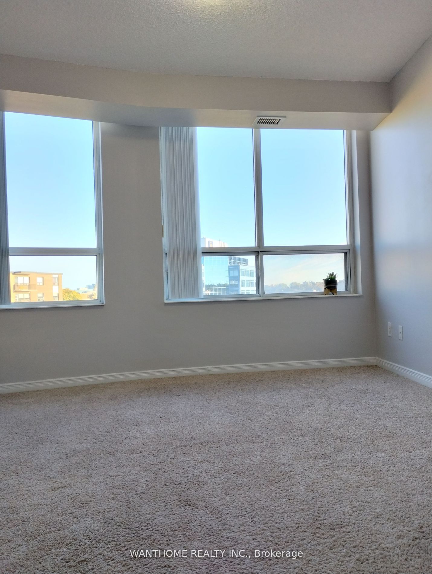 205 The Donway W, unit 527 for rent - image #2