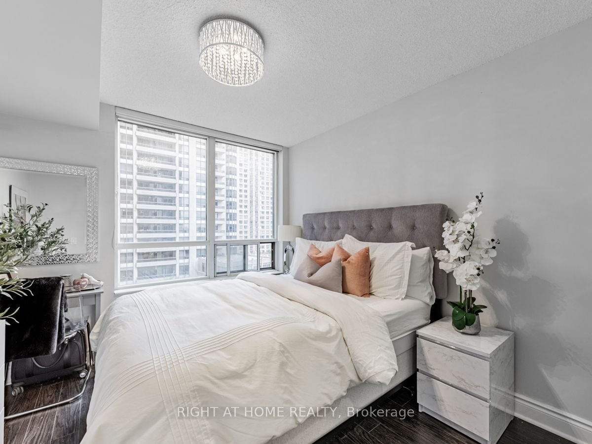 15 Northtown Way, unit 615 for sale - image #21
