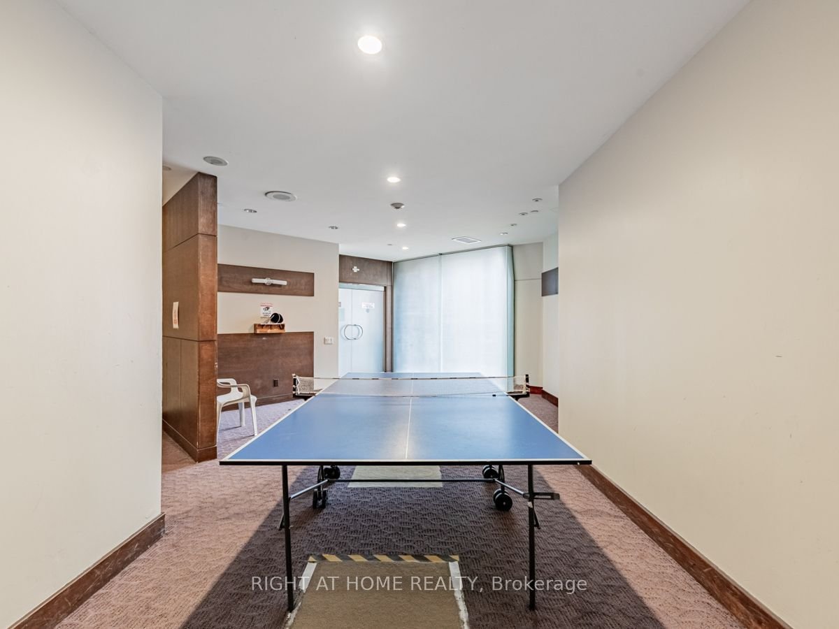 15 Northtown Way, unit 615 for sale - image #5