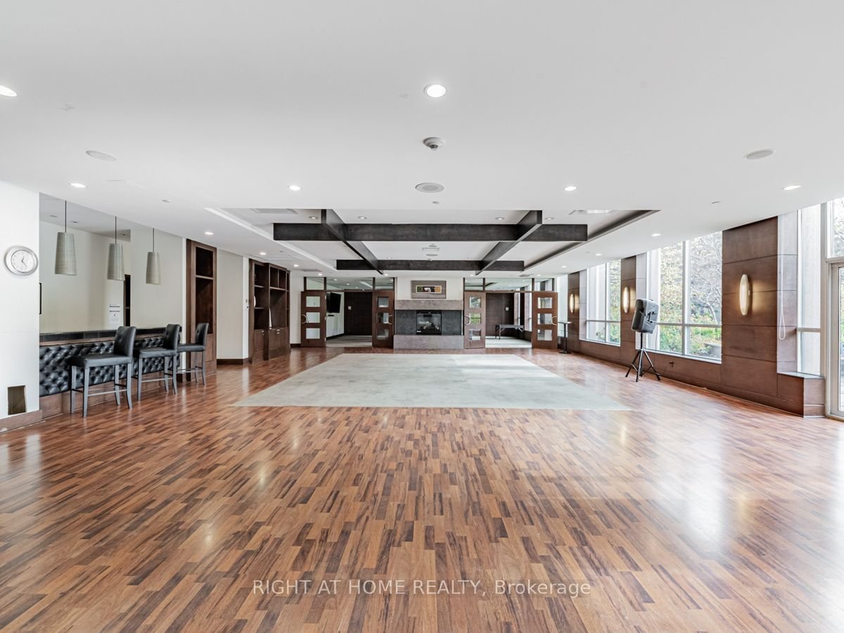 15 Northtown Way, unit 615 for sale - image #8