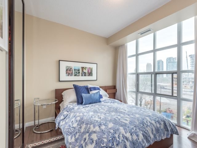 15 Stafford St, unit #405 for sale - image #17