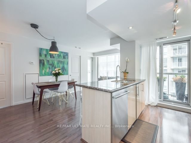 15 Stafford St, unit #405 for sale - image #4