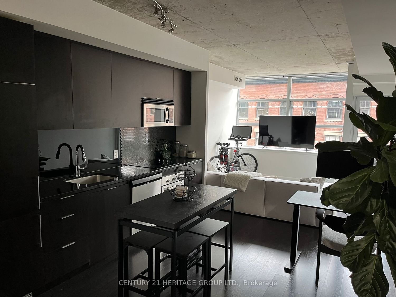 478 King St W, unit 309 for rent - image #4