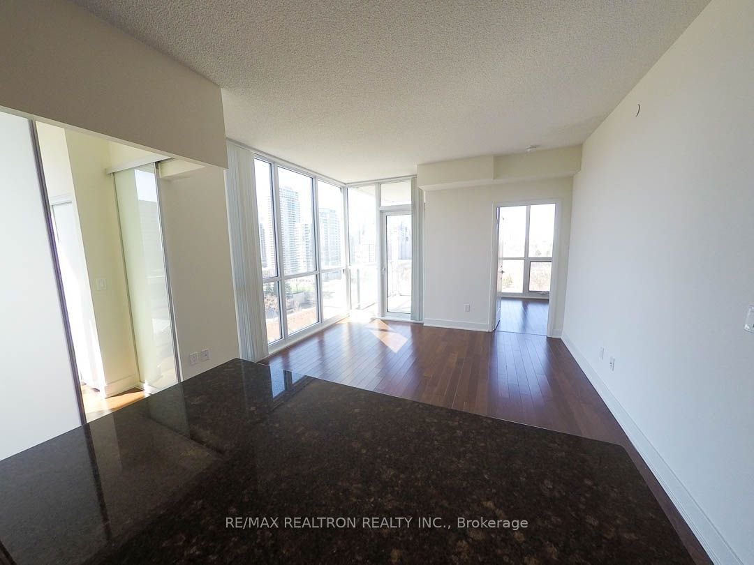 88 Sheppard Ave E, unit 1408 for rent - image #6