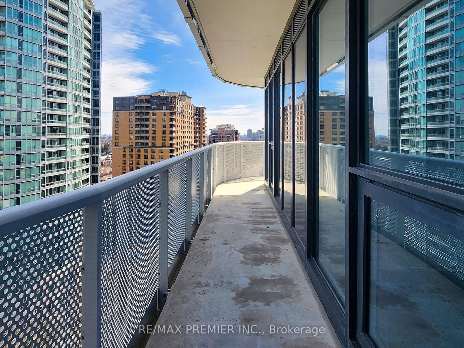 15 Holmes Ave, unit 1311 for sale - image #26