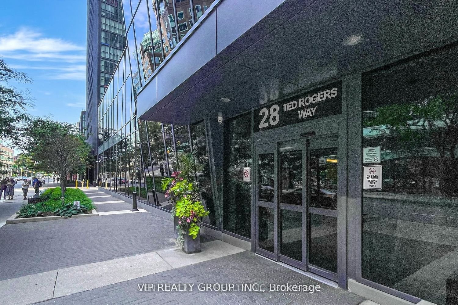 28 Ted Rogers Way, unit 1211 for sale - image #17